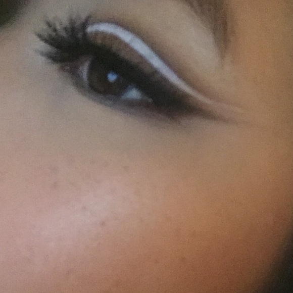 Meet your Posher, Celeste - Picture 7 of 7